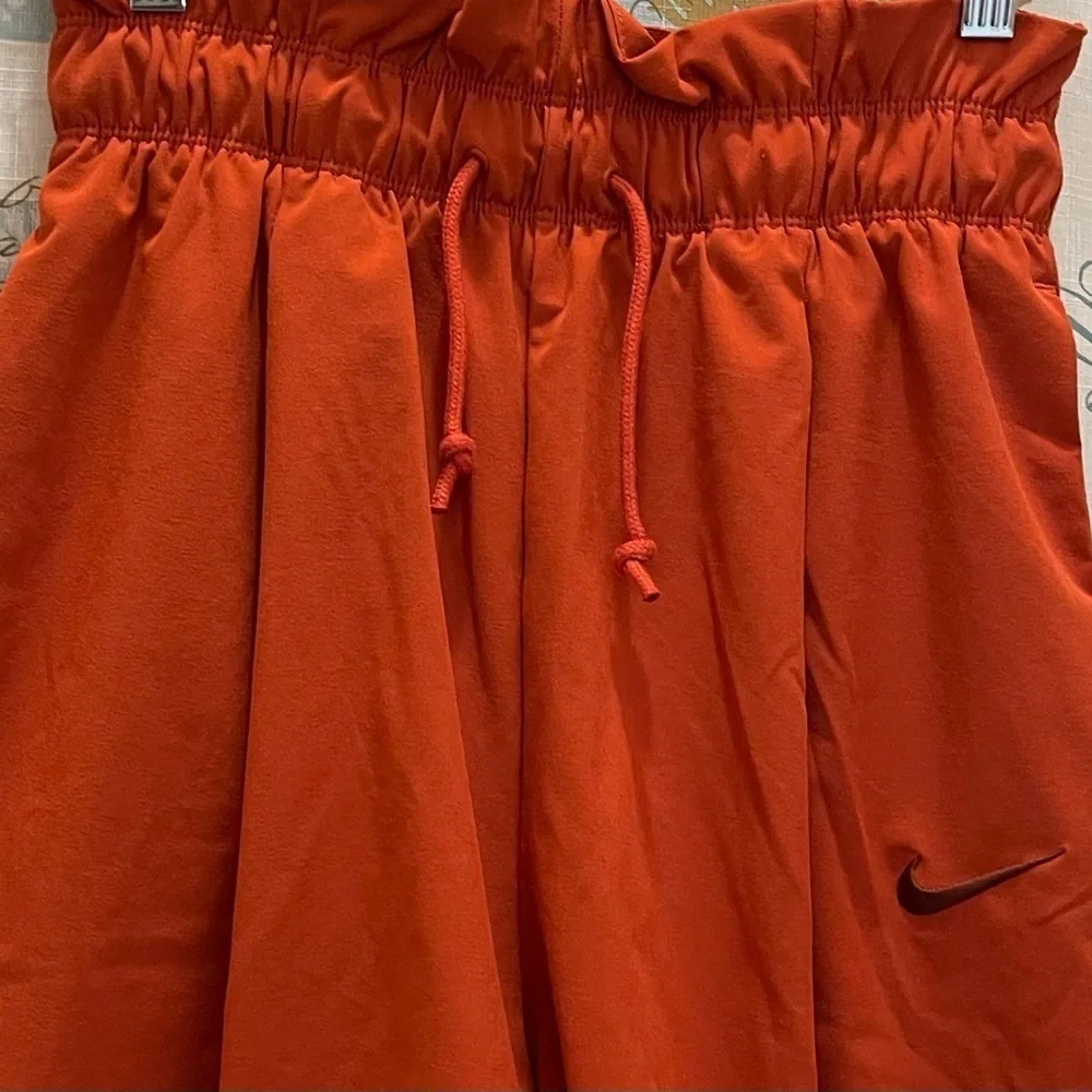 Nike nwt women’s